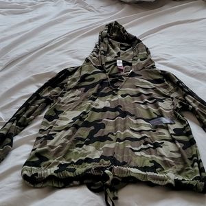 Camel flodge extra large hoodie